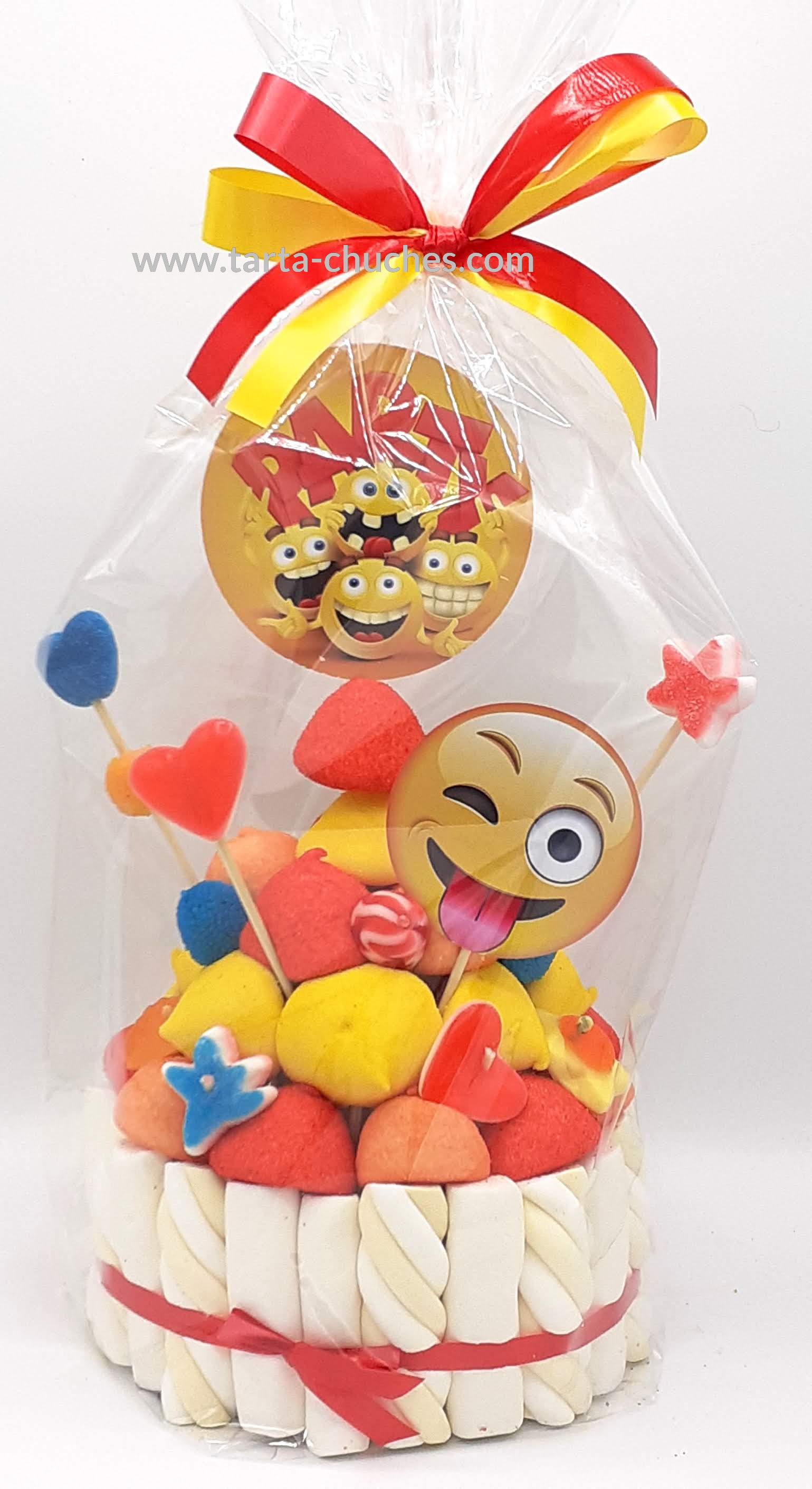 TARTA CHUCHES PEQUEÑA EMOTICONOS (copia)